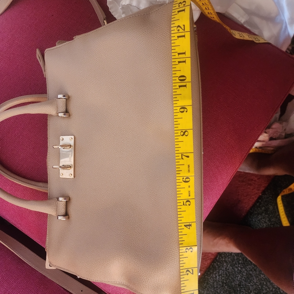 Handbag - Picture 4 of 9